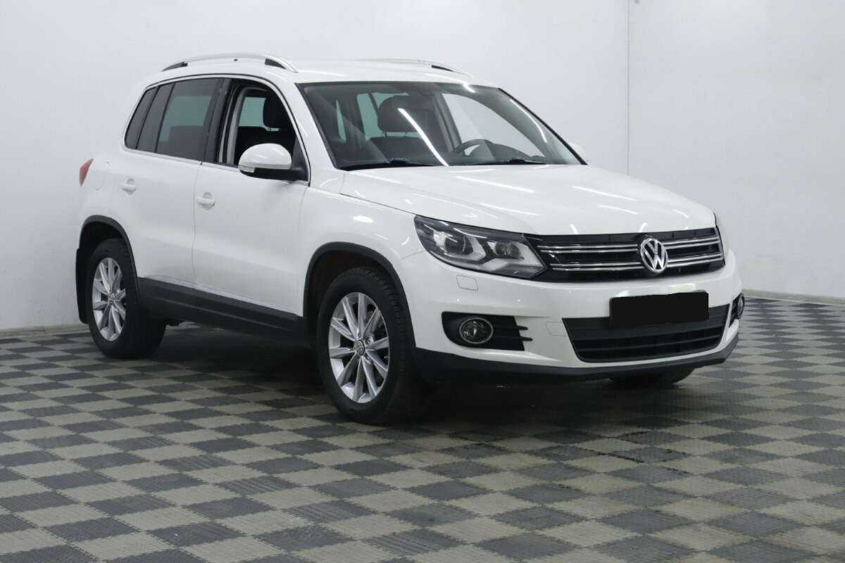 Volkswagen Tiguan, 2015 - фото №3
