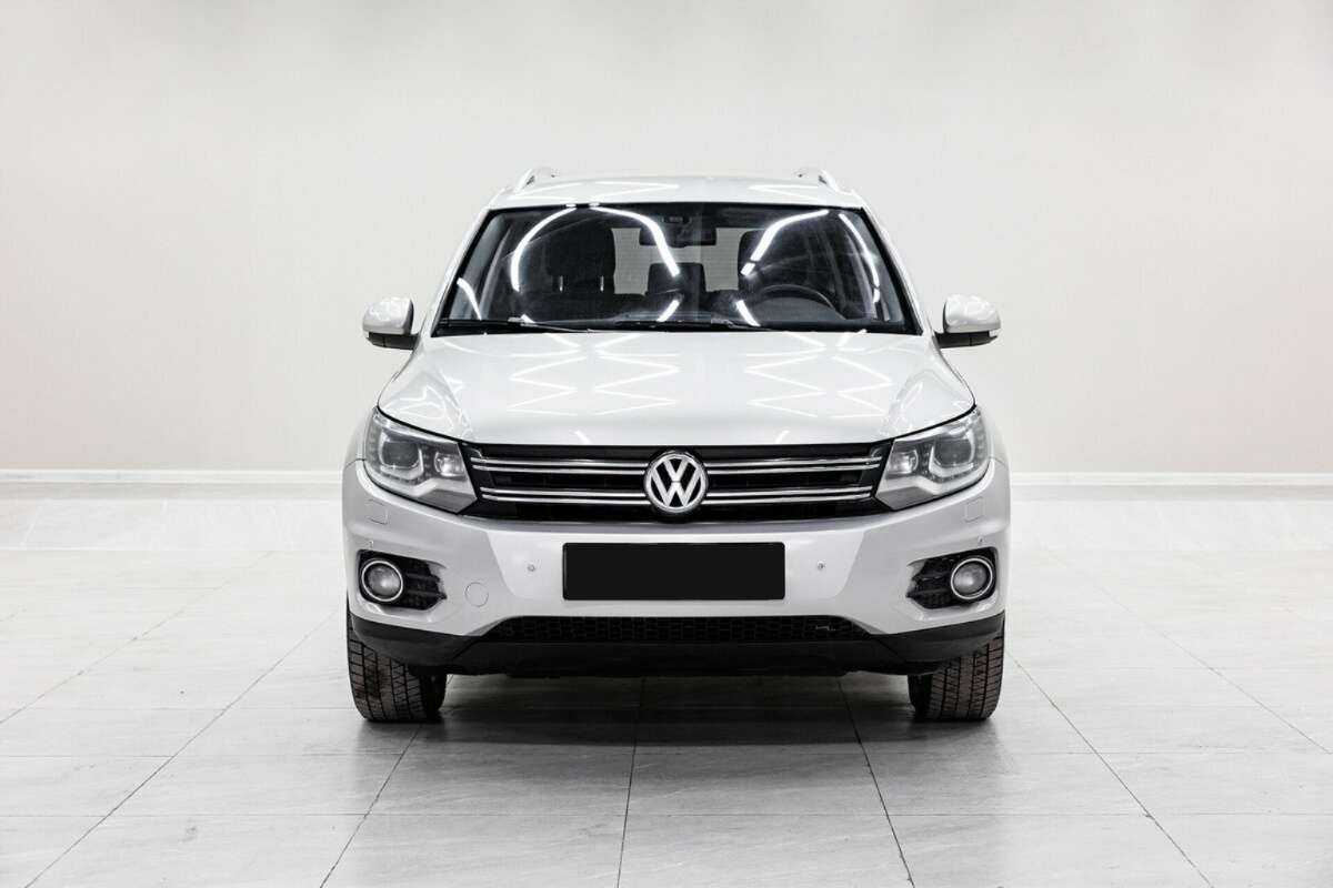 Volkswagen Tiguan, 2012 - фото №2