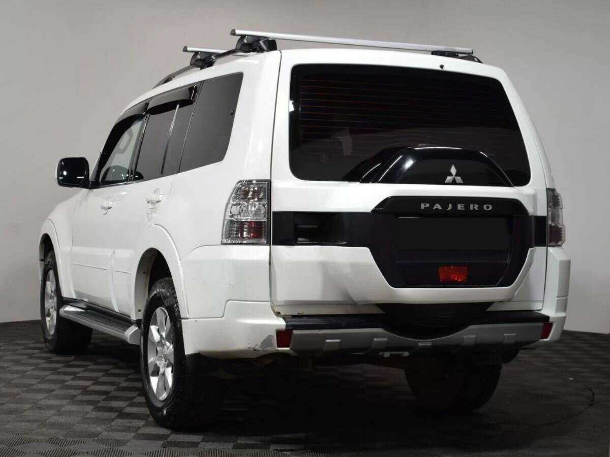Mitsubishi Pajero, 2015 - фото №4