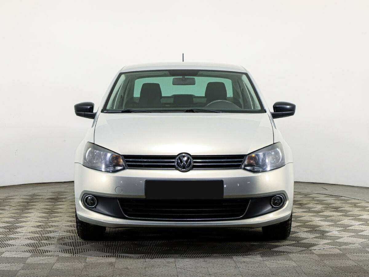 Volkswagen Polo, 2014 - фото №2