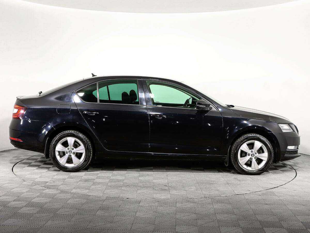 Skoda Octavia, 2019 - фото №4