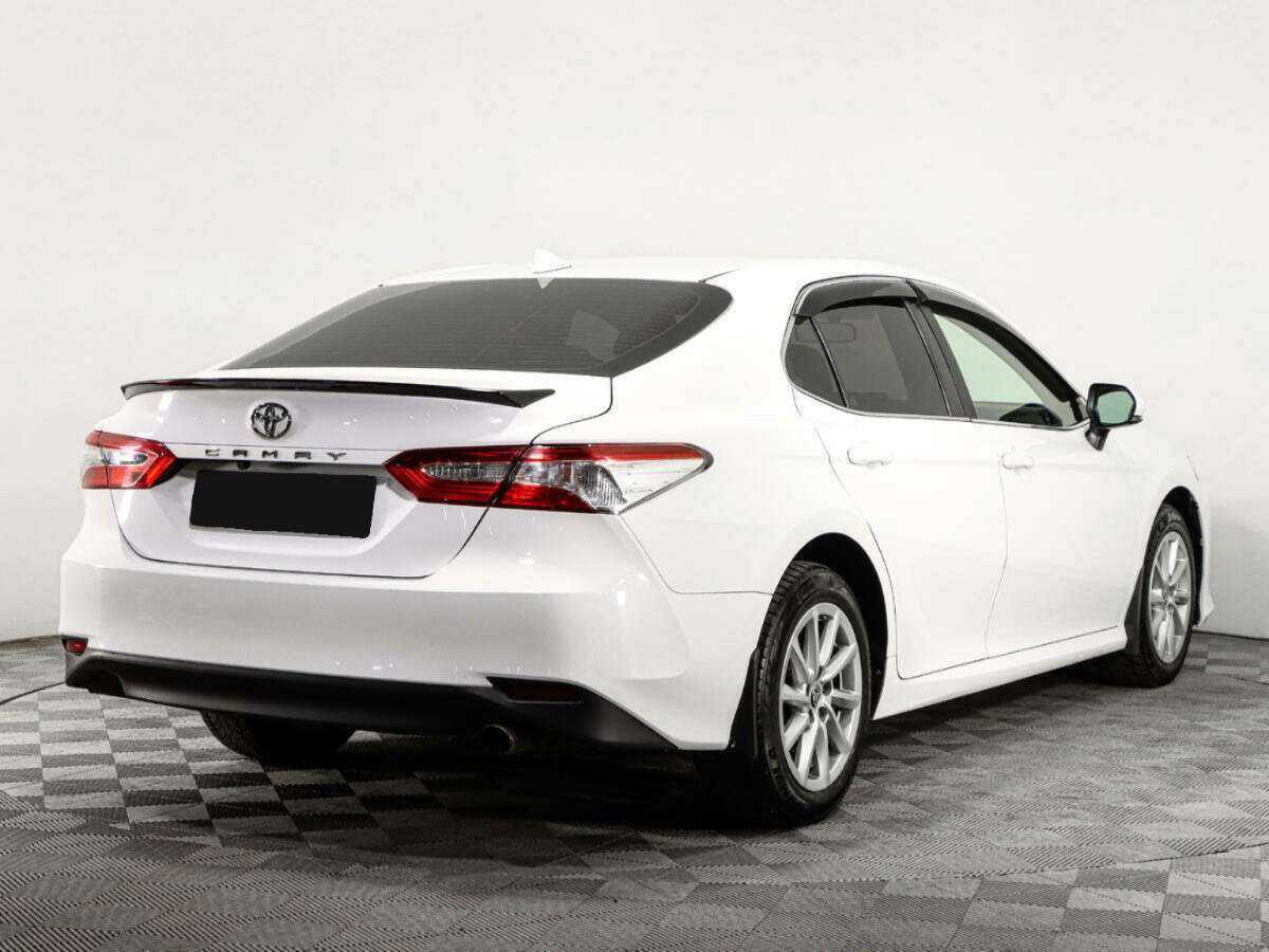 Toyota Camry, 2021 - фото №4
