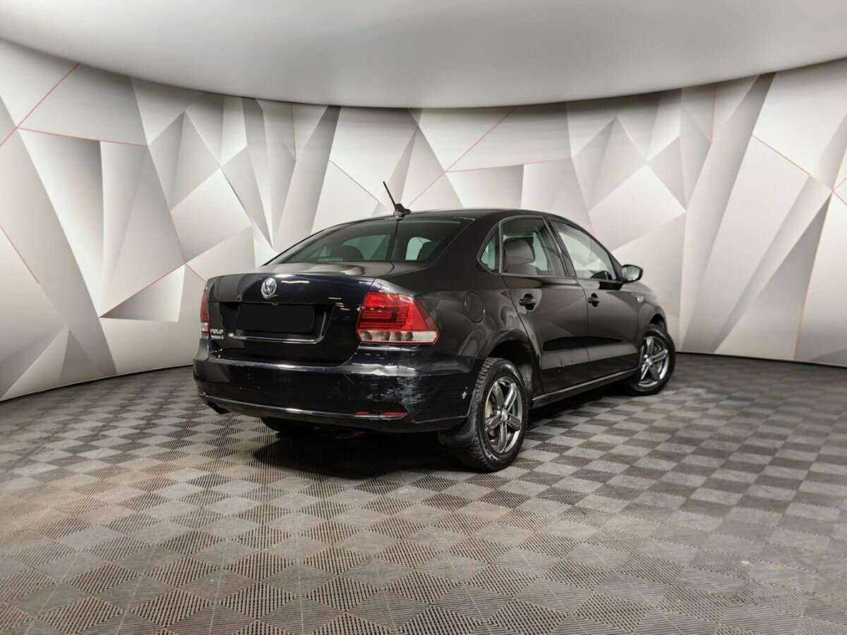 Volkswagen Polo, 2018 - фото №2