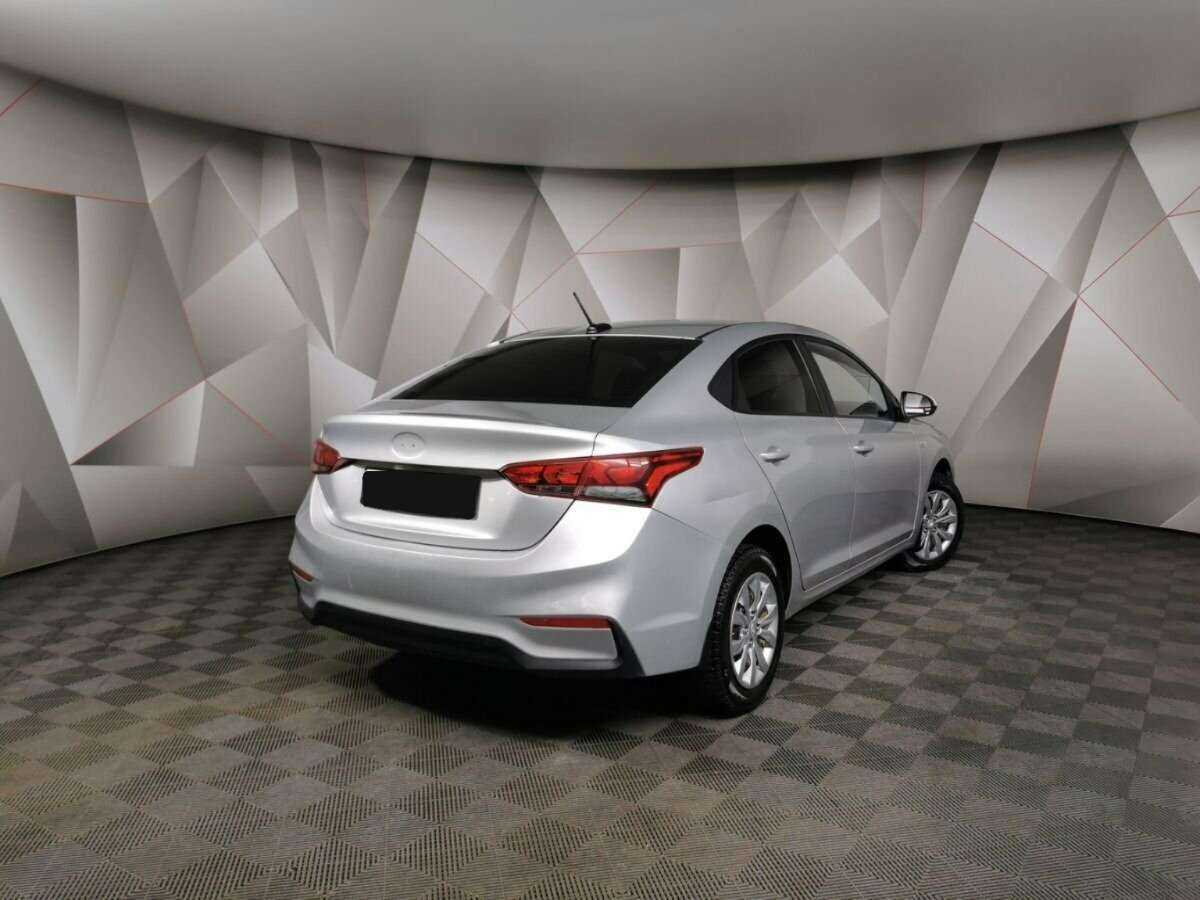 Hyundai Solaris, 2018 - фото №2