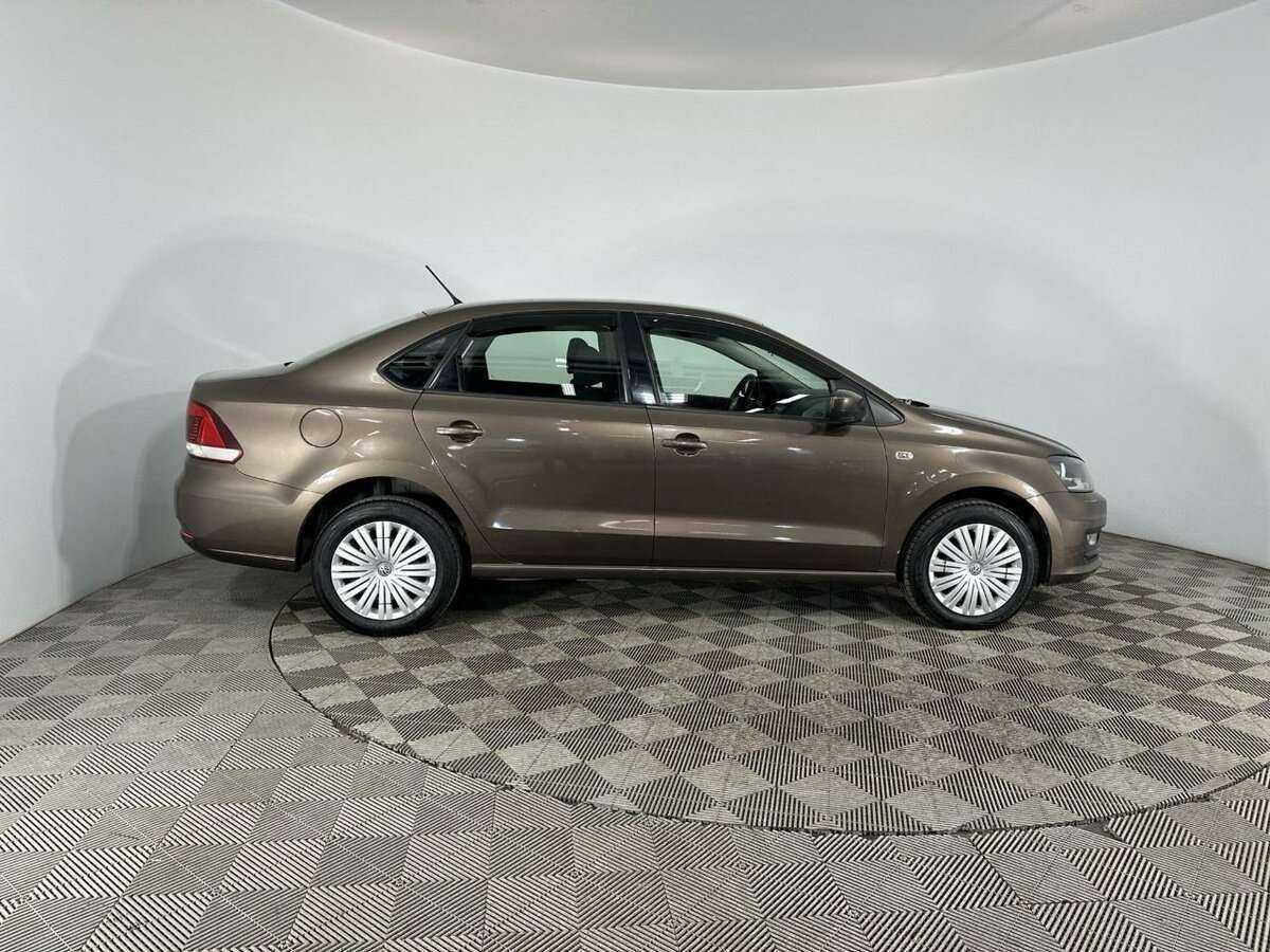 Volkswagen Polo, 2016 - фото №4