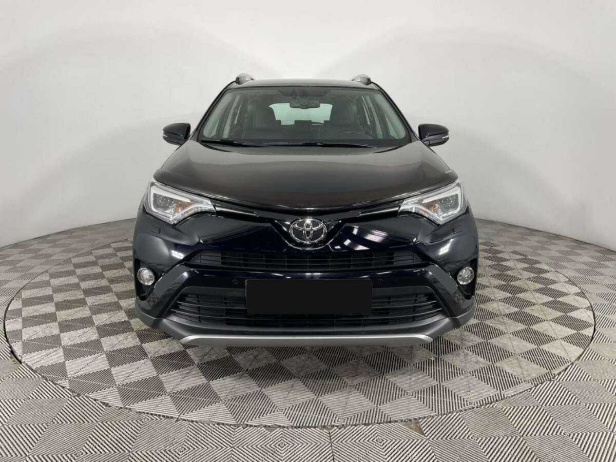 Toyota RAV4, 2018 - фото №2
