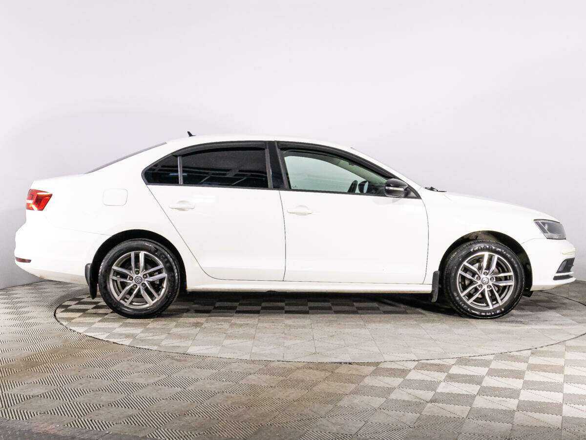 Volkswagen Jetta, 2015 - фото №4