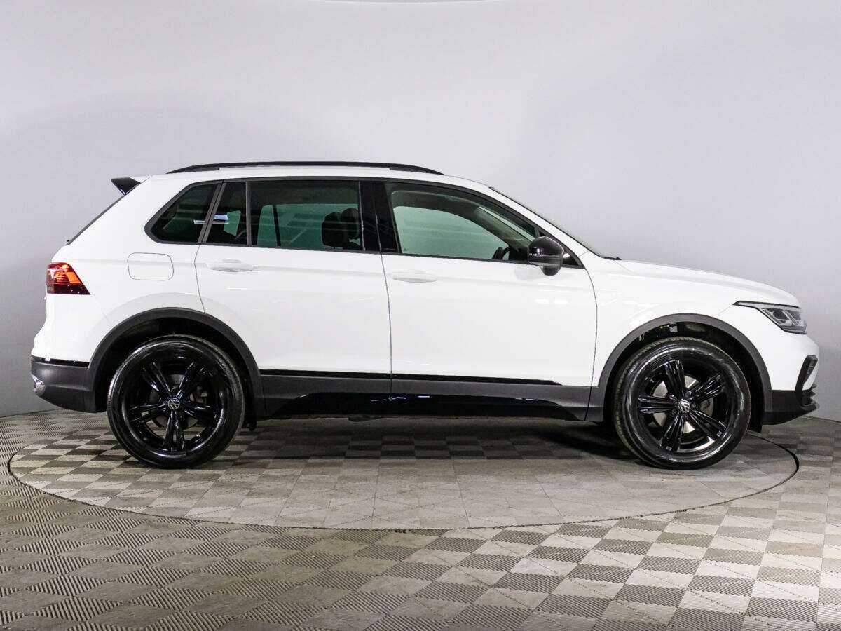 Volkswagen Tiguan, 2022 - фото №4