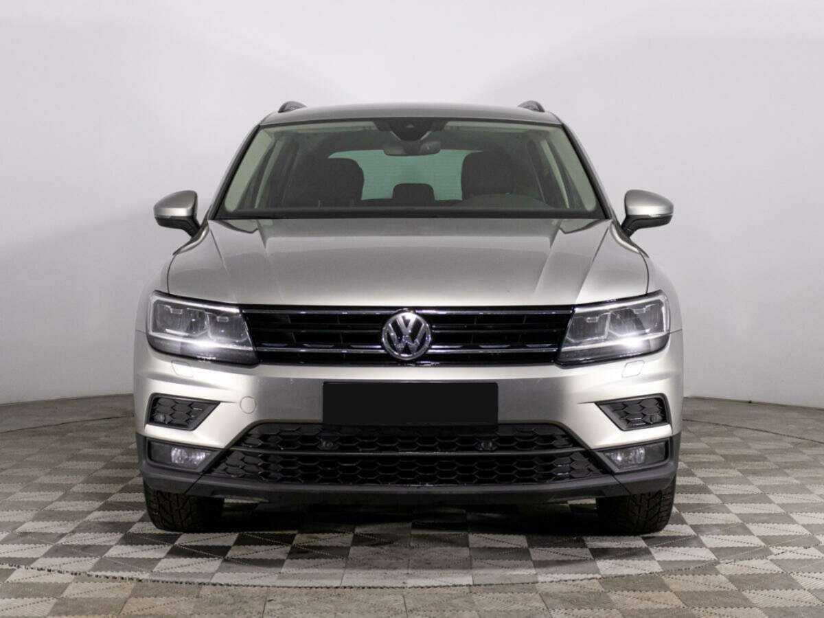 Volkswagen Tiguan, 2019 - фото №2