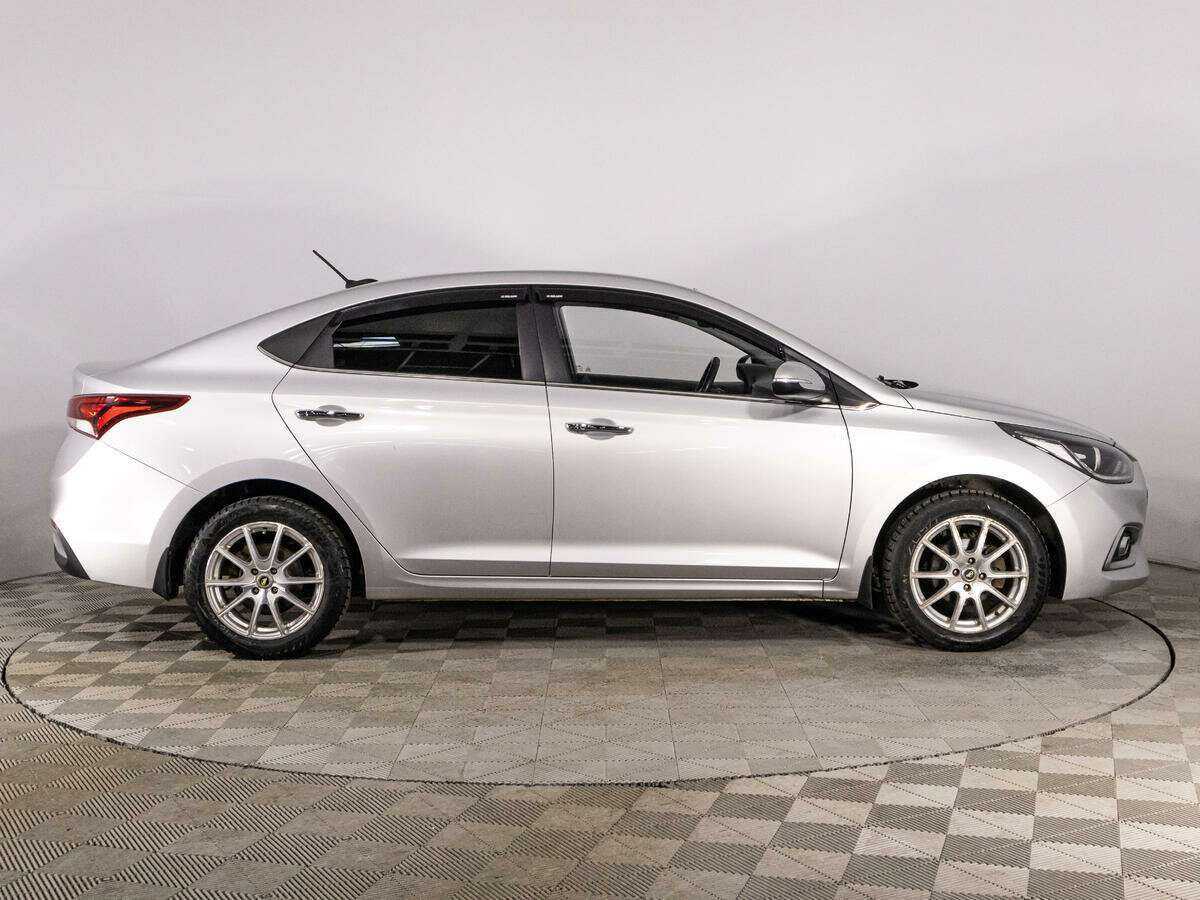 Hyundai Solaris, 2018 - фото №4