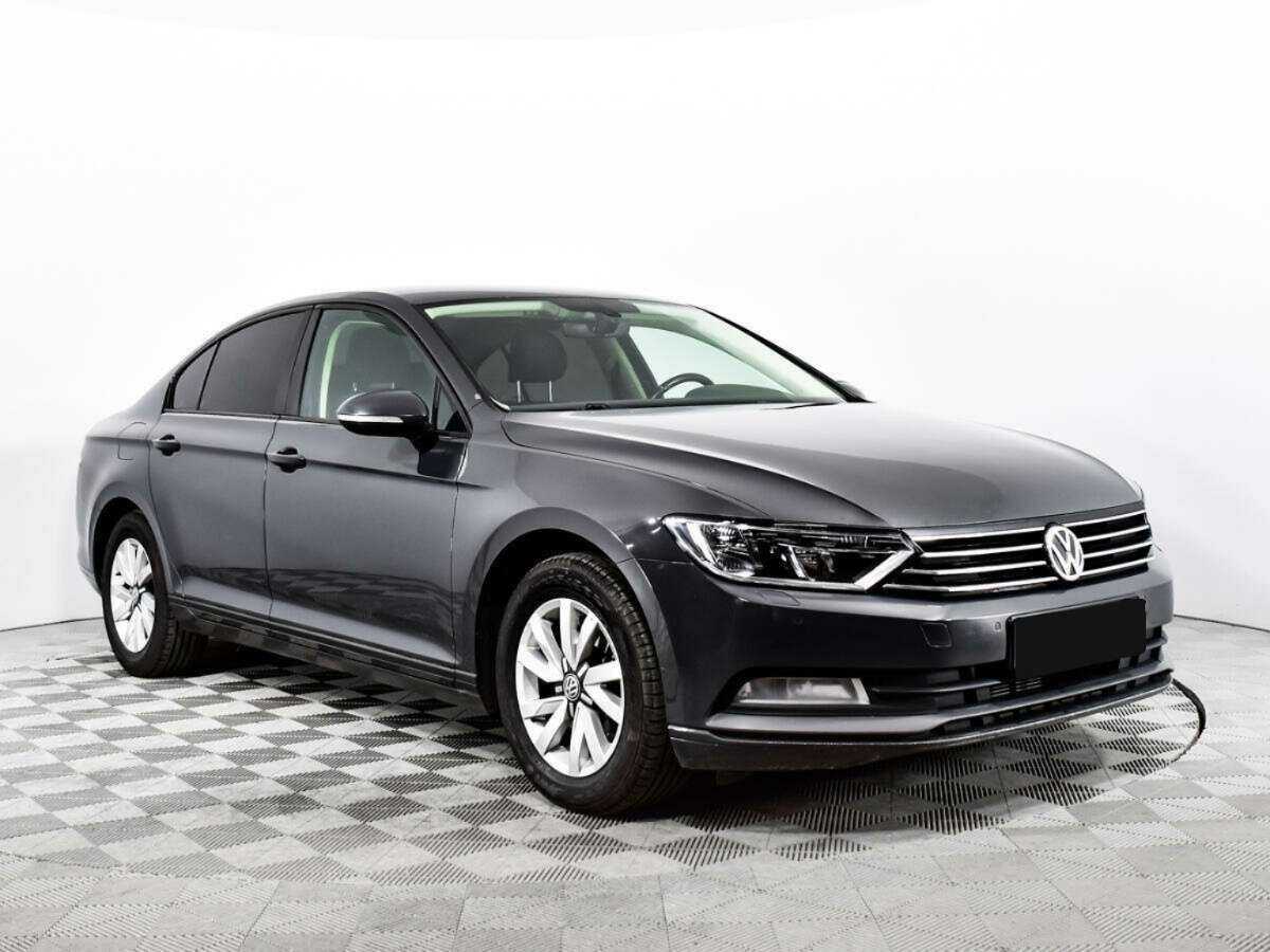 Volkswagen Passat, 2017 - фото №3