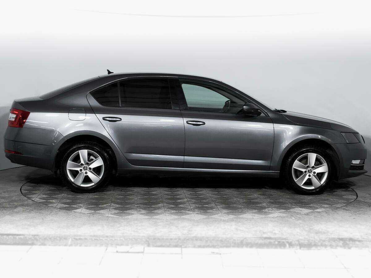 Skoda Octavia, 2018 - фото №4