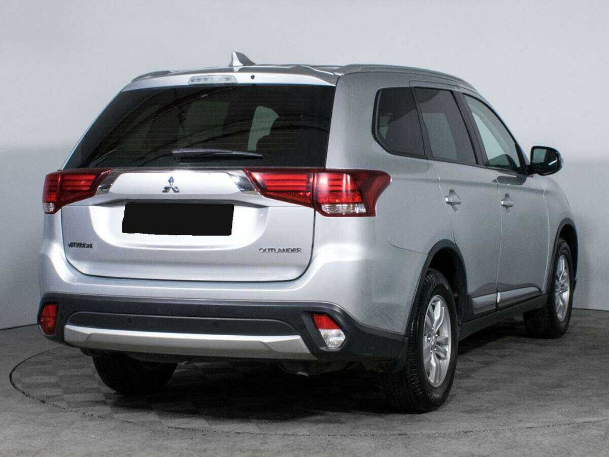 Mitsubishi Outlander, 2017 - фото №4