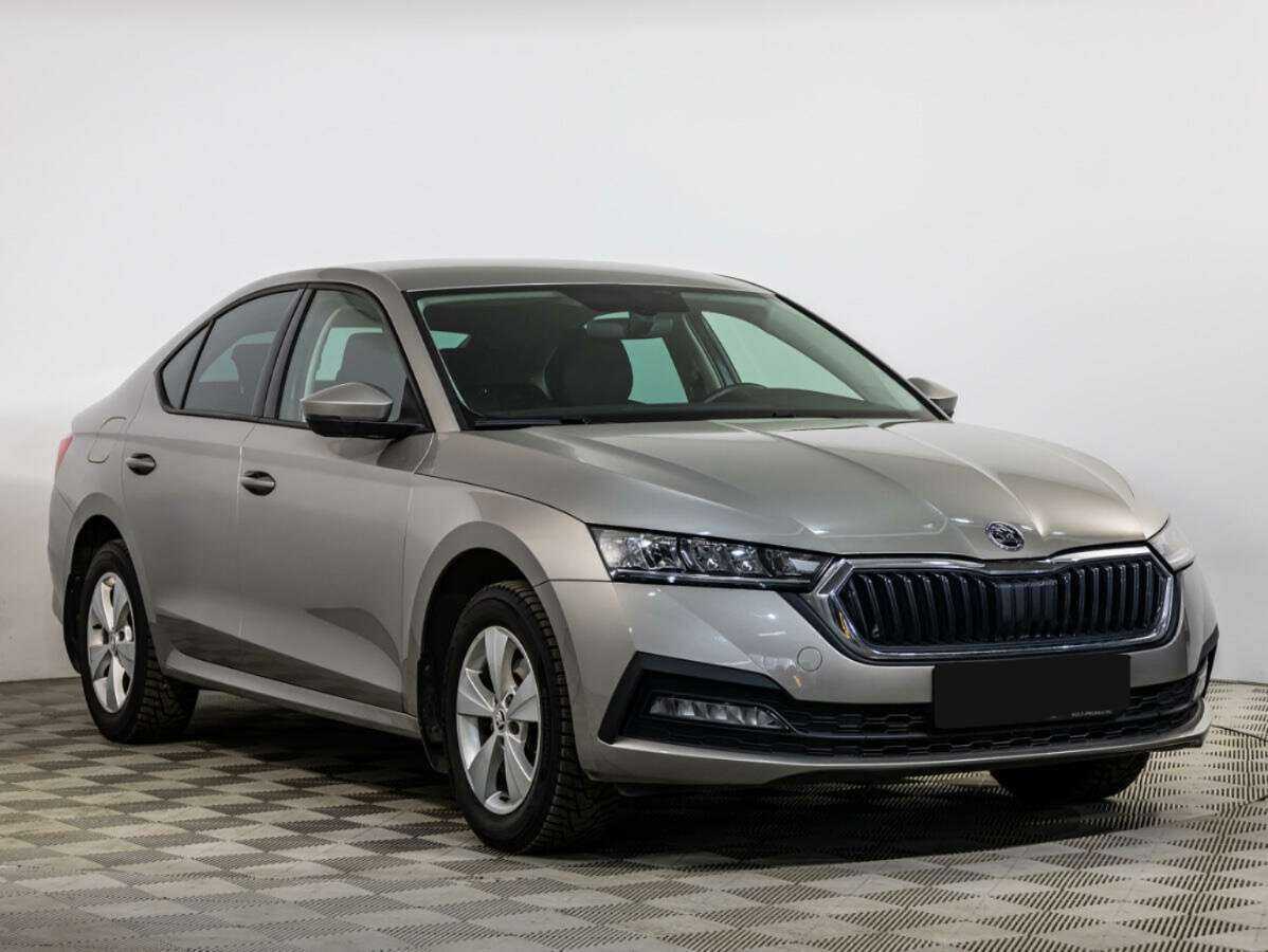 Skoda Octavia, 2020 - фото №2