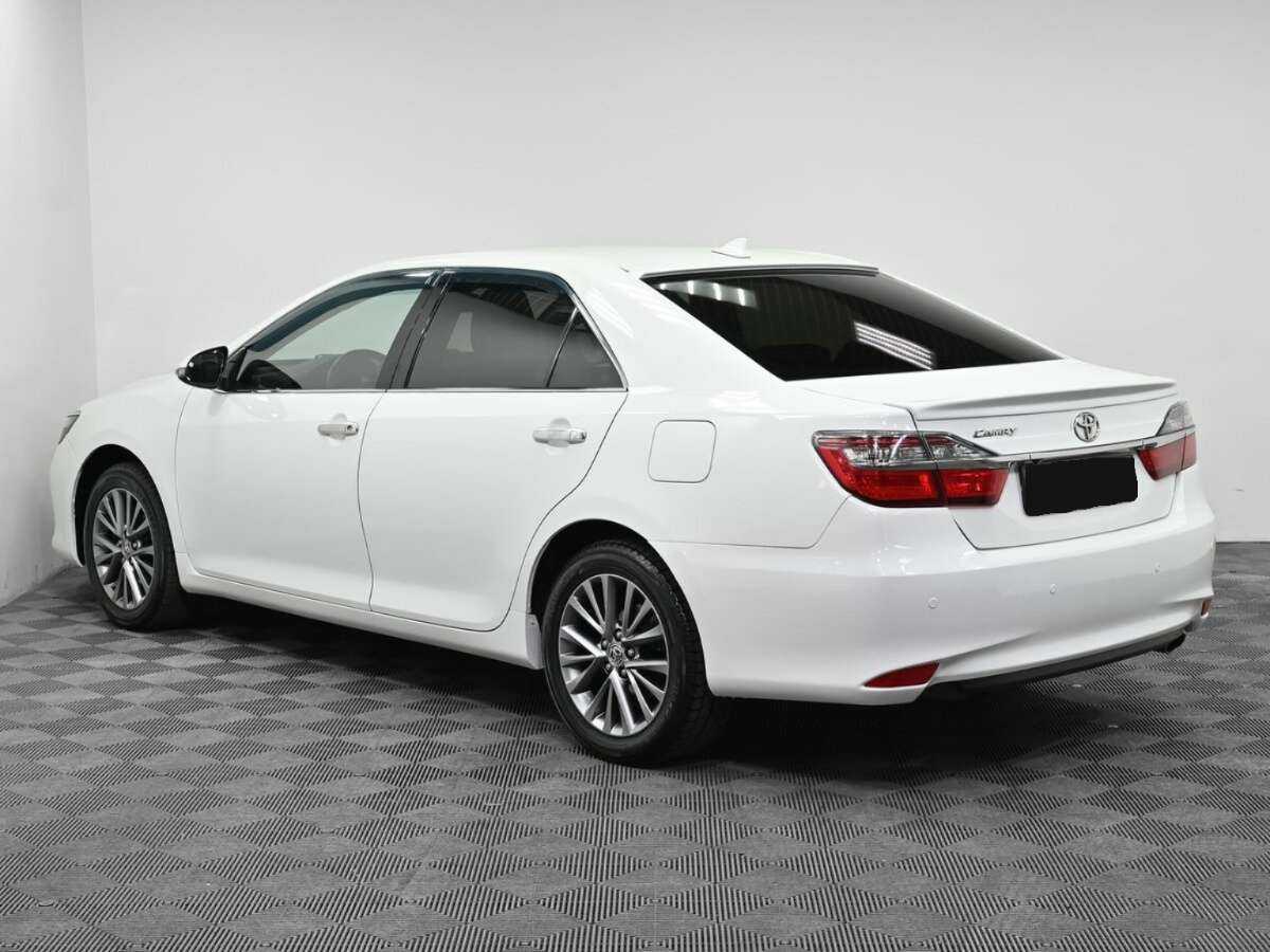 Toyota Camry, 2017 - фото №4