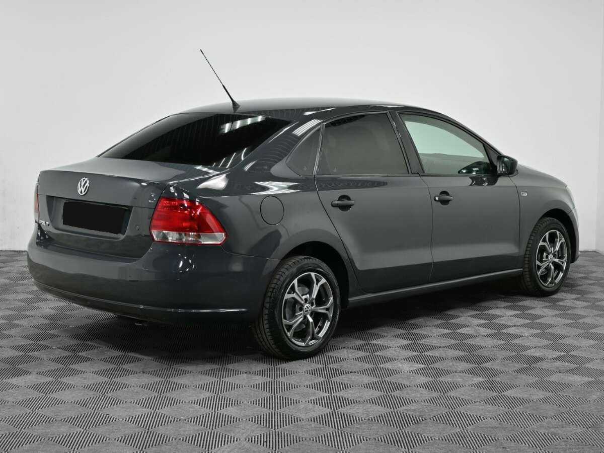 Volkswagen Polo, 2012 - фото №2