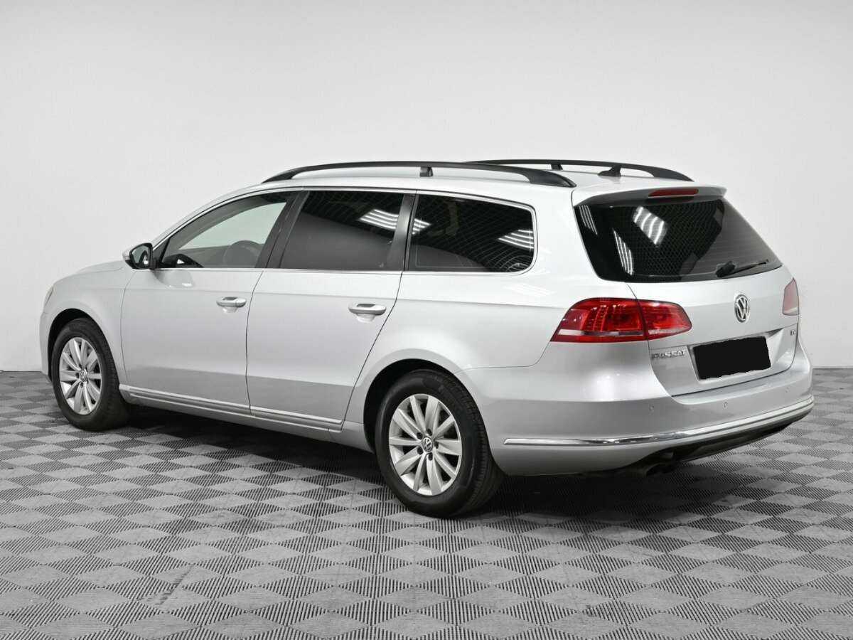 Volkswagen Passat, 2014 - фото №3