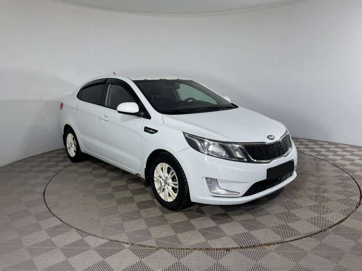 Kia Rio 5-speed, 2013 - фото №3