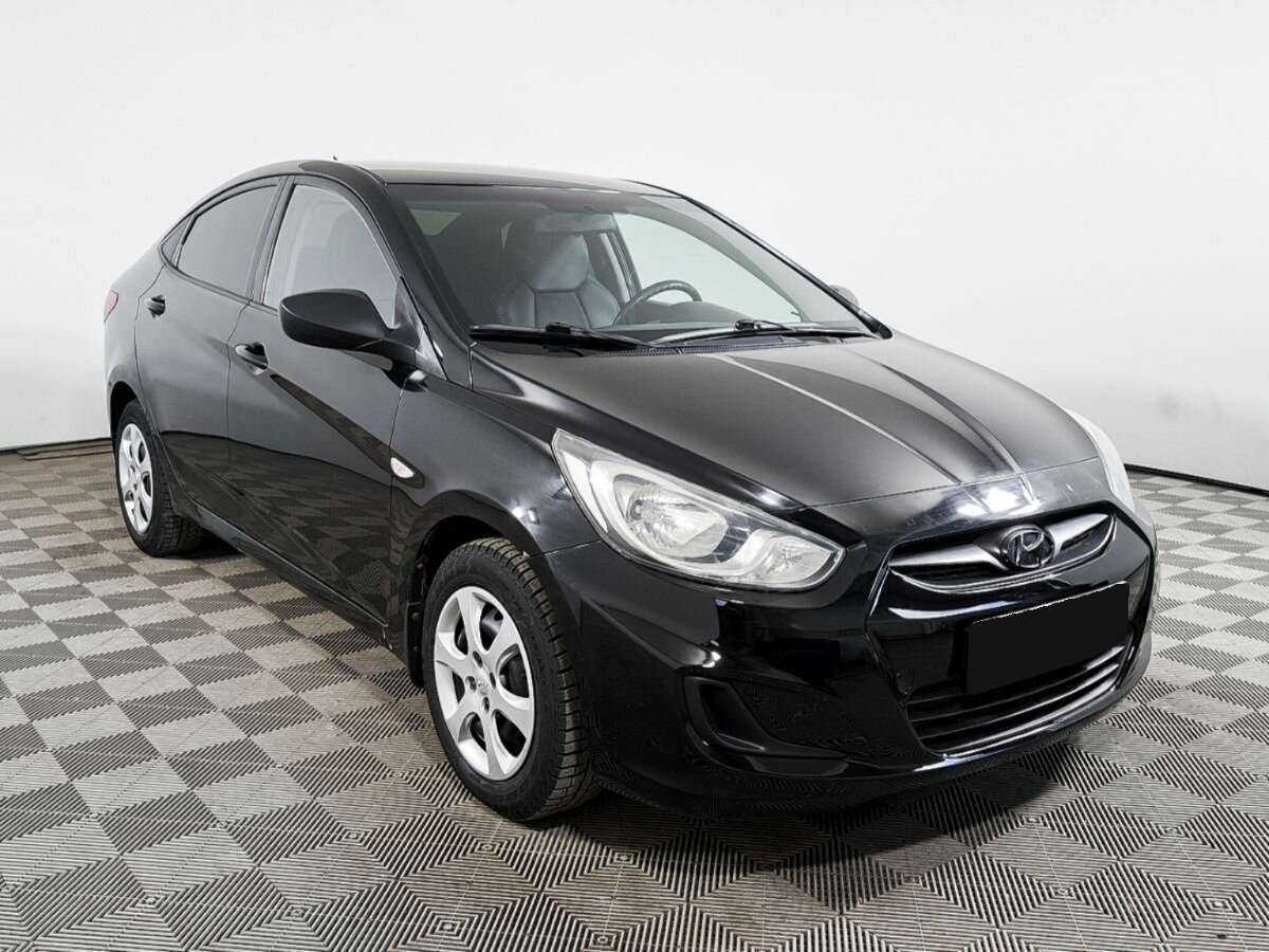Hyundai Solaris, 2012 - фото №3