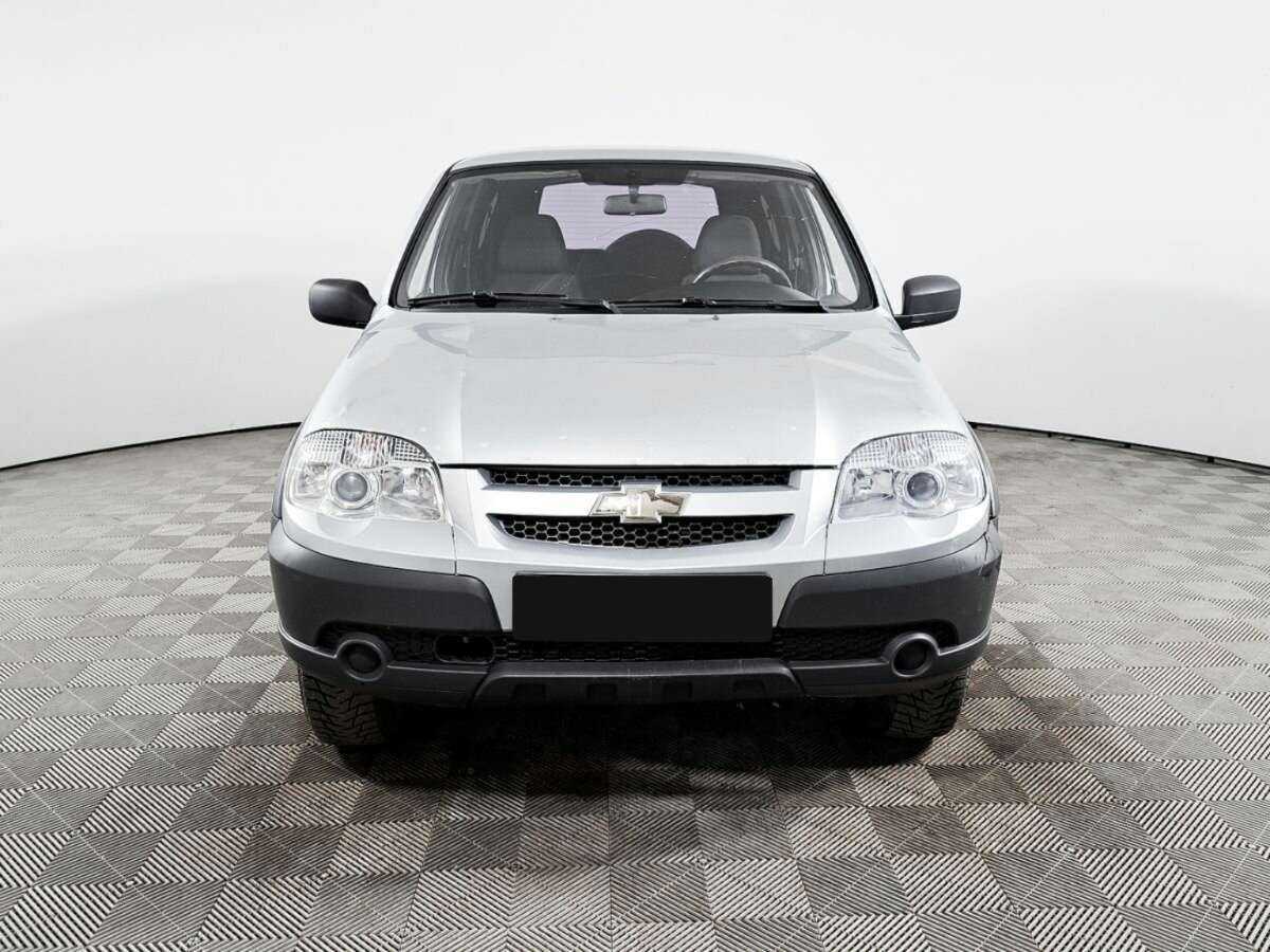 Chevrolet Niva, 2013 - фото №2