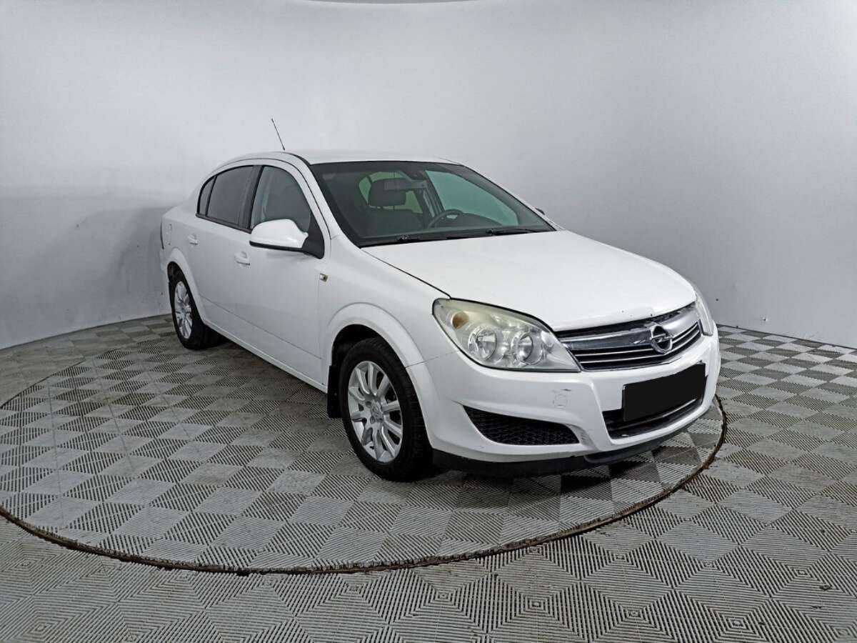 Opel Astra, 2013 - фото №3