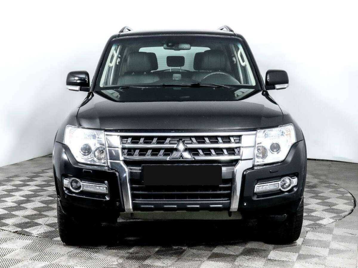 Mitsubishi Pajero, 2017 - фото №2