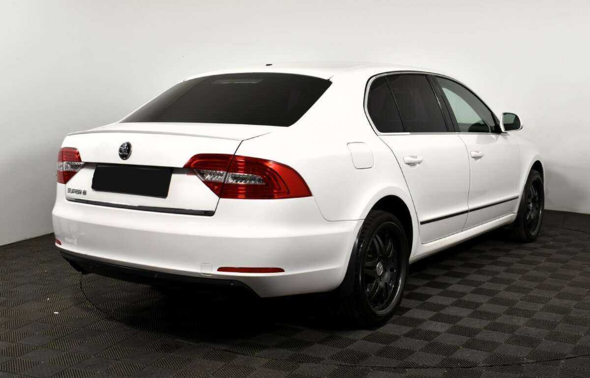 Skoda Superb DSG, 2015 - фото №3