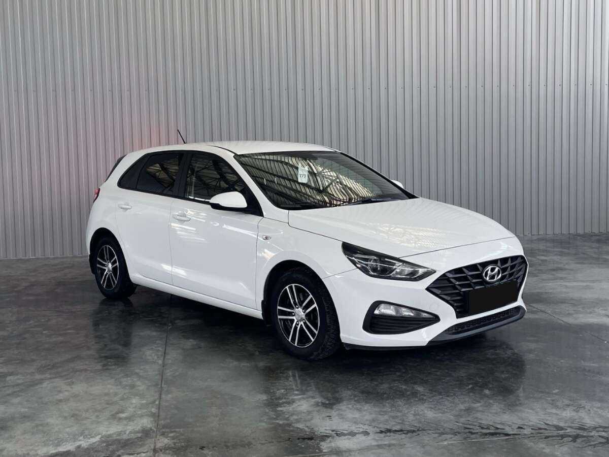 Hyundai i30, 2022 - фото №3