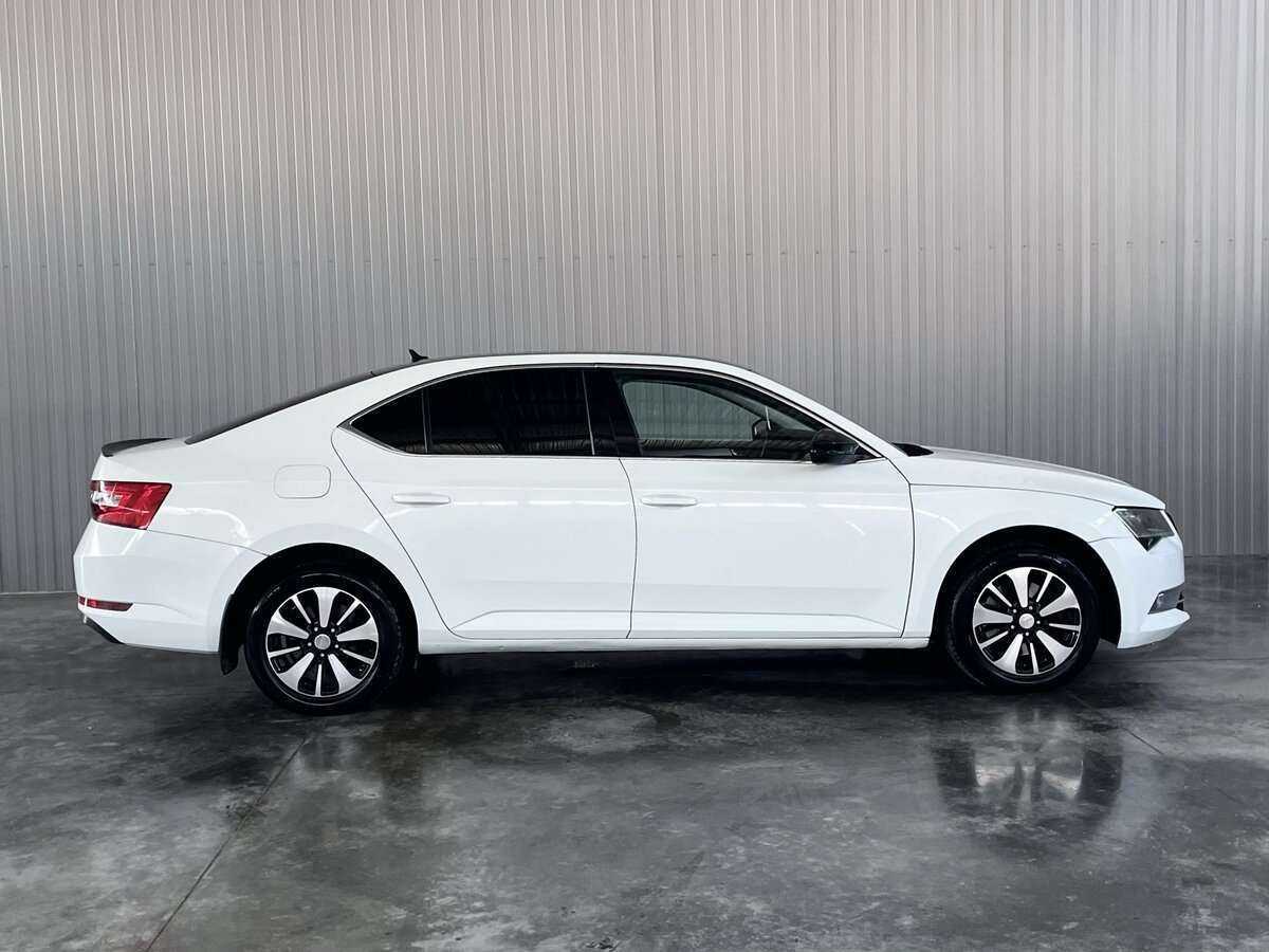 Skoda Superb, 2015 - фото №4