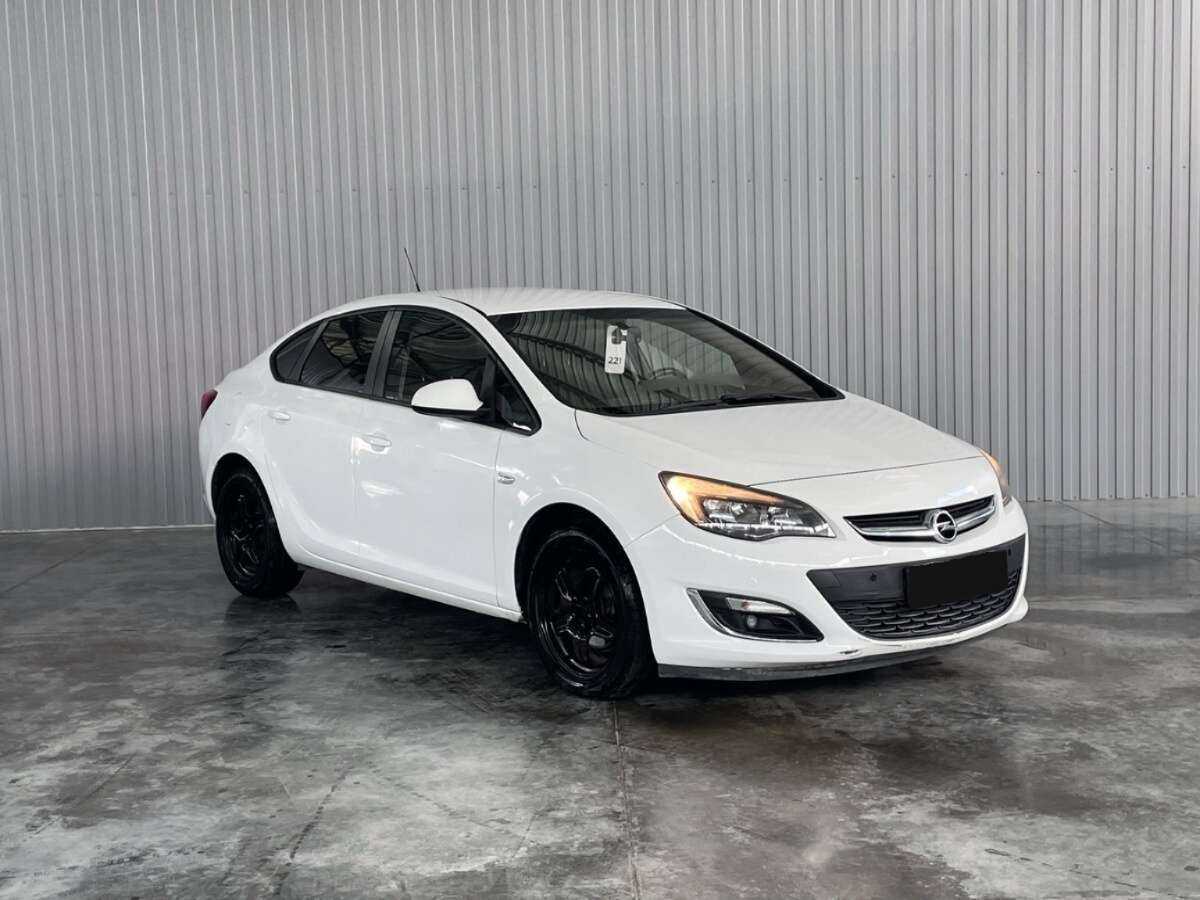 Opel Astra, 2013 - фото №3