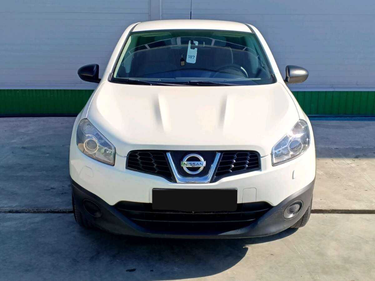 Nissan Qashqai, 2013 - фото №2