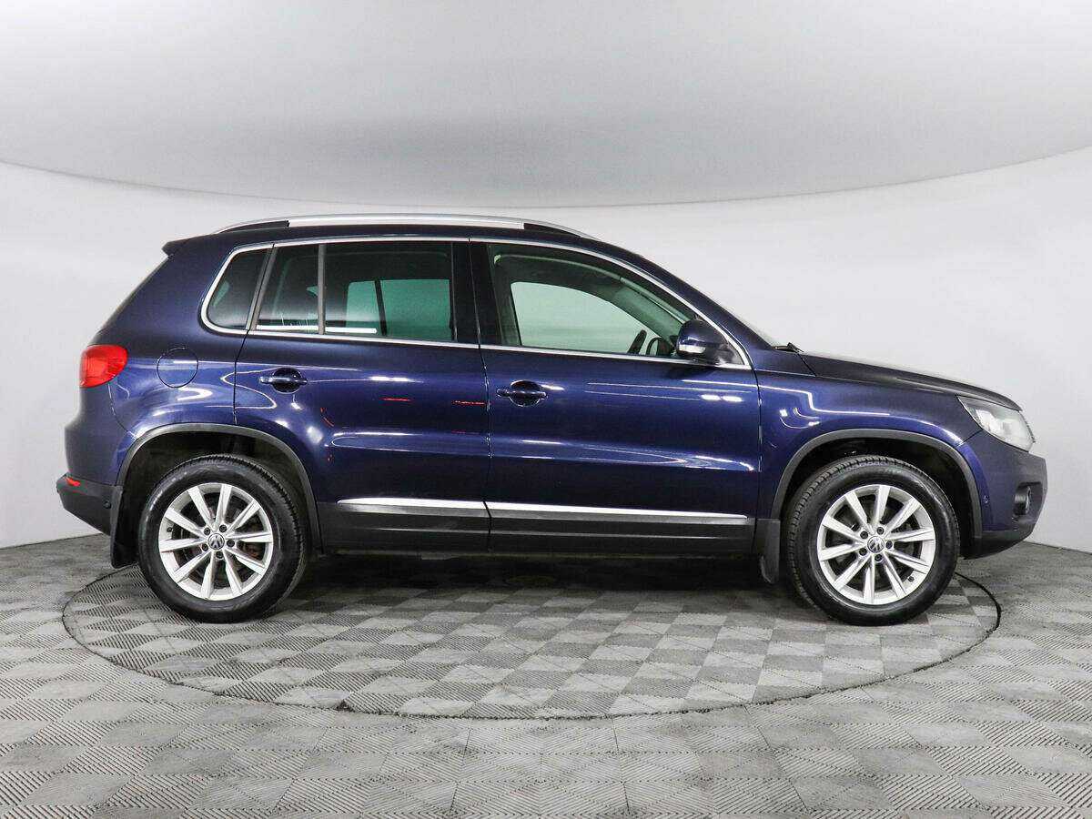 Volkswagen Tiguan, 2012 - фото №4