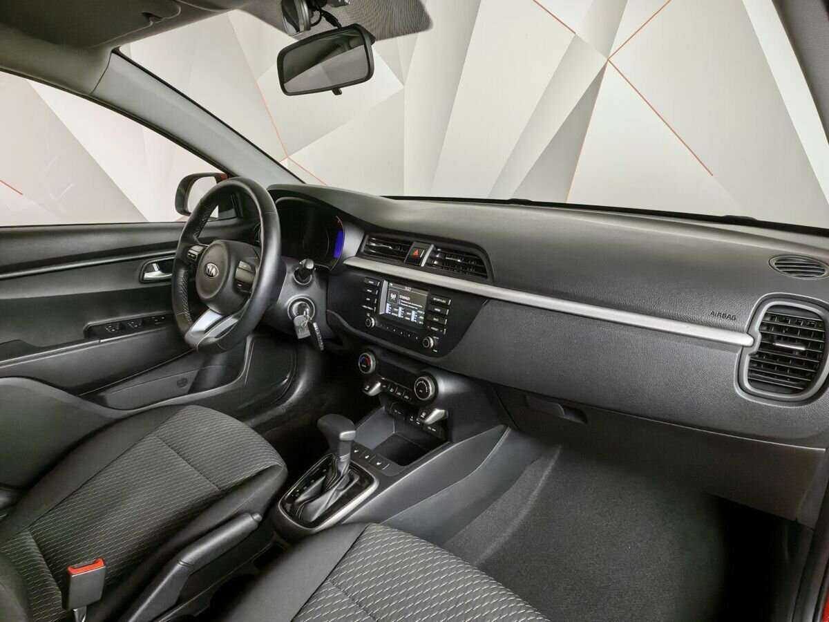 Kia Rio X-Line, 2019 - фото №4