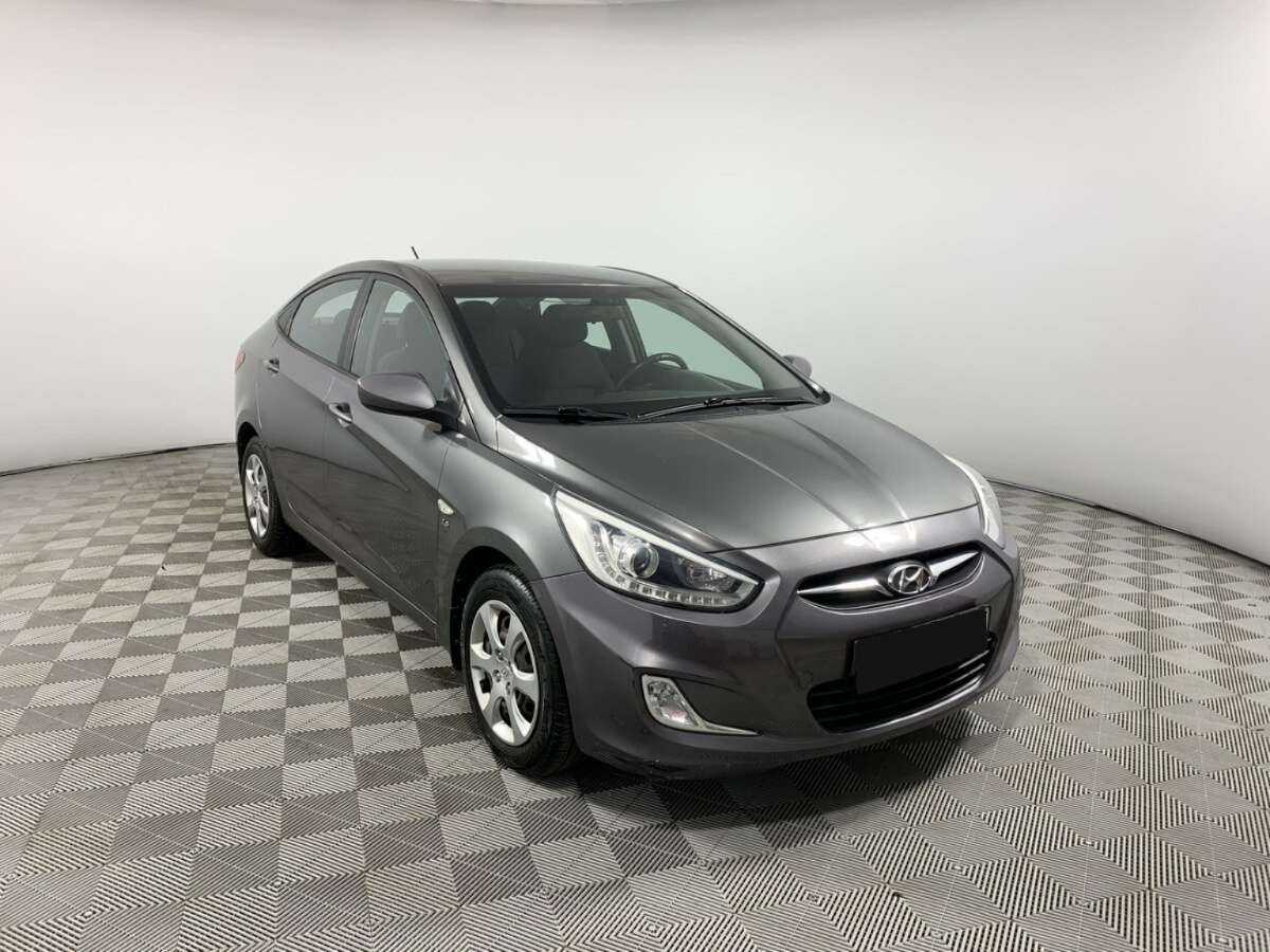 Hyundai Solaris, 2013 - фото №3