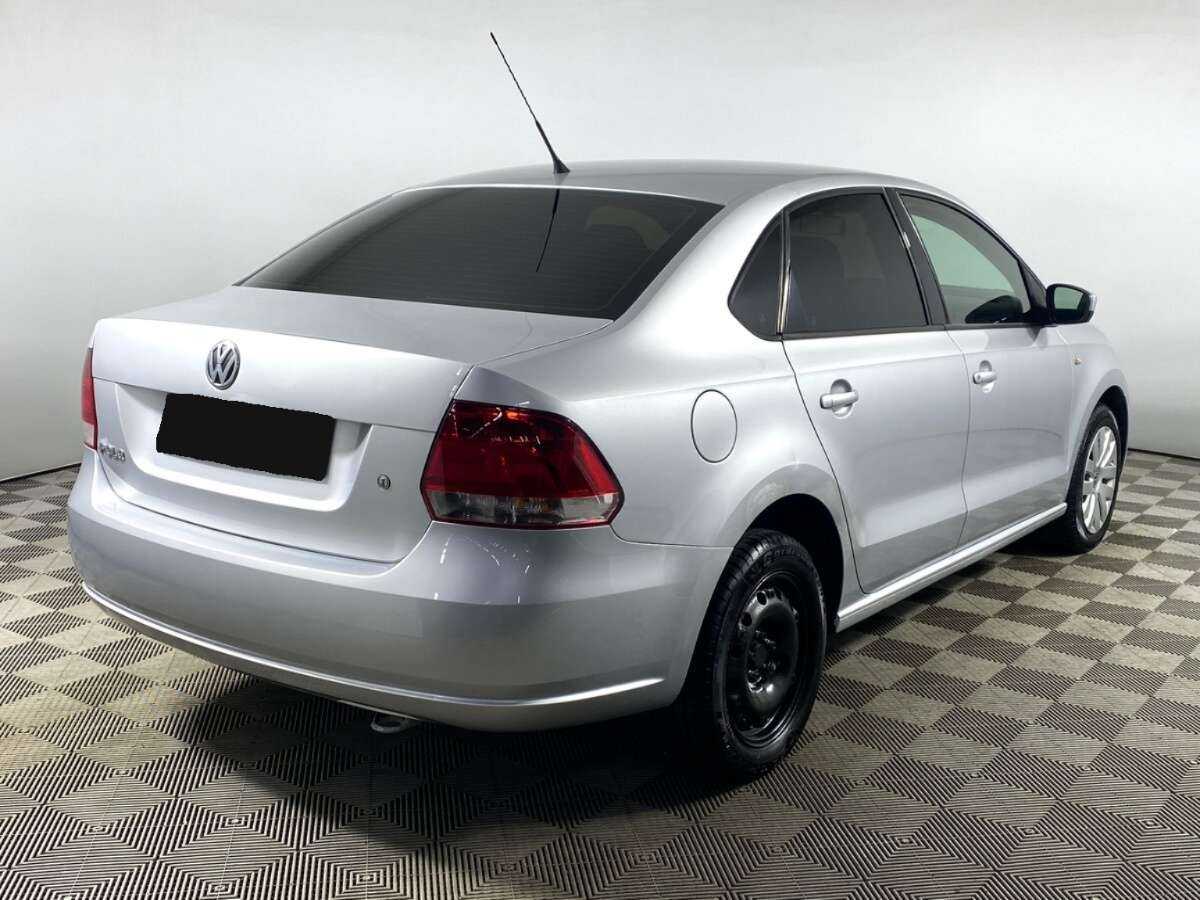Volkswagen Polo, 2012 - фото №4