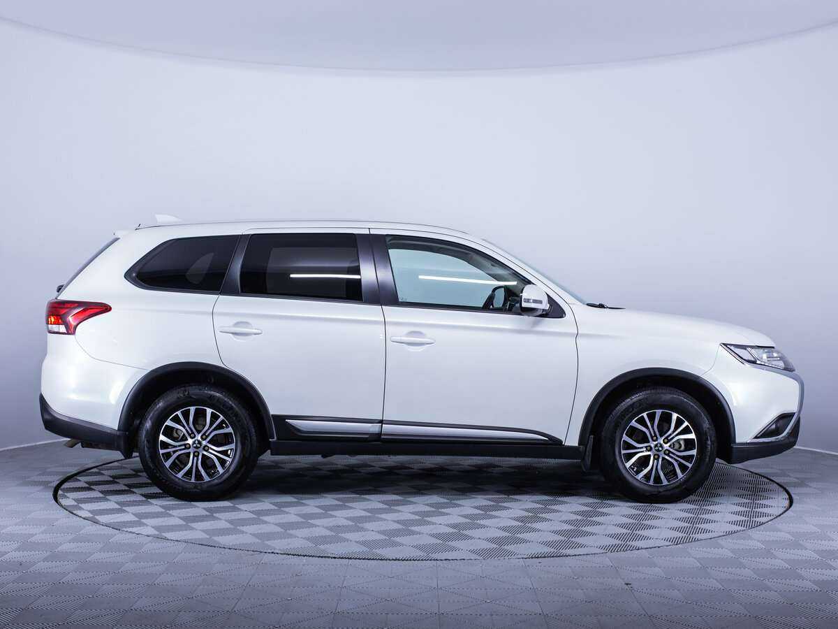 Mitsubishi Outlander, 2020 - фото №4