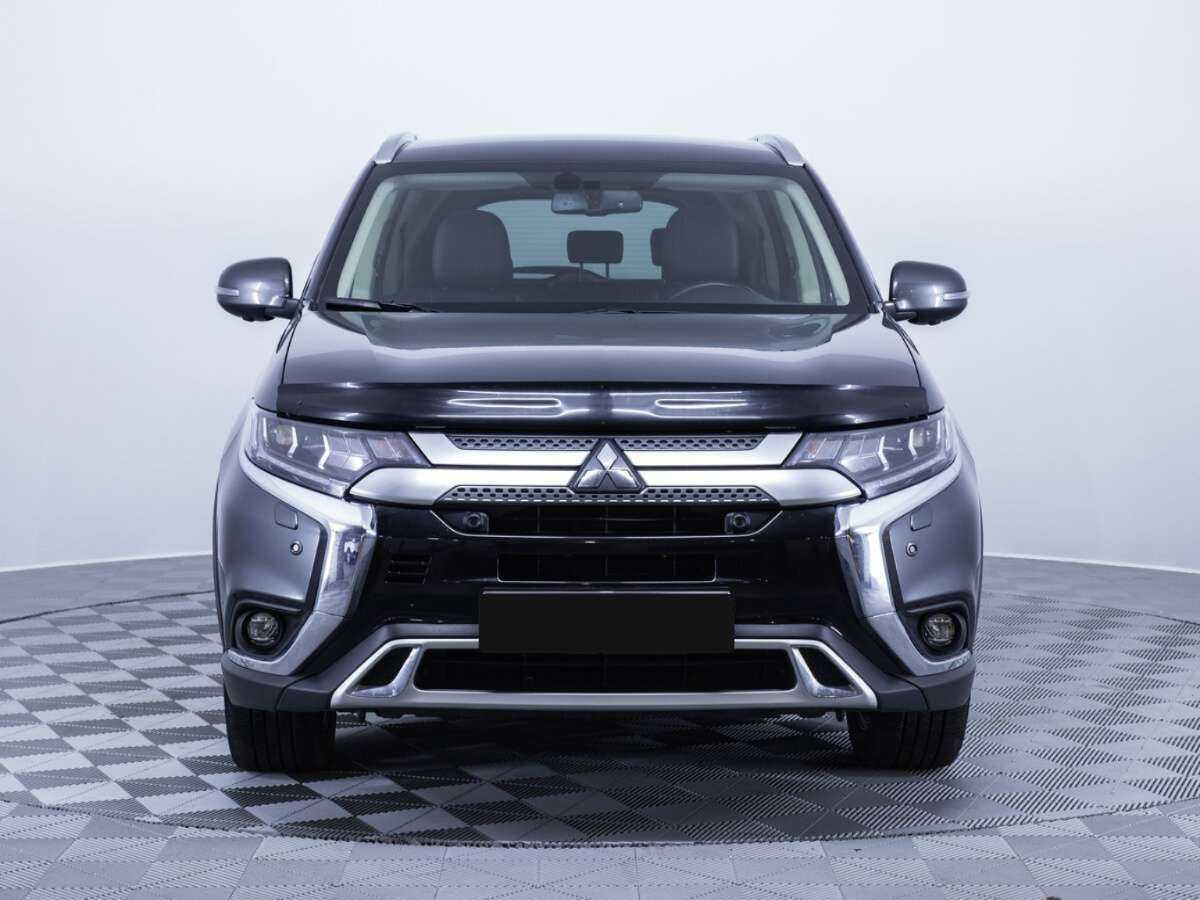 Mitsubishi Outlander, 2021 - фото №2