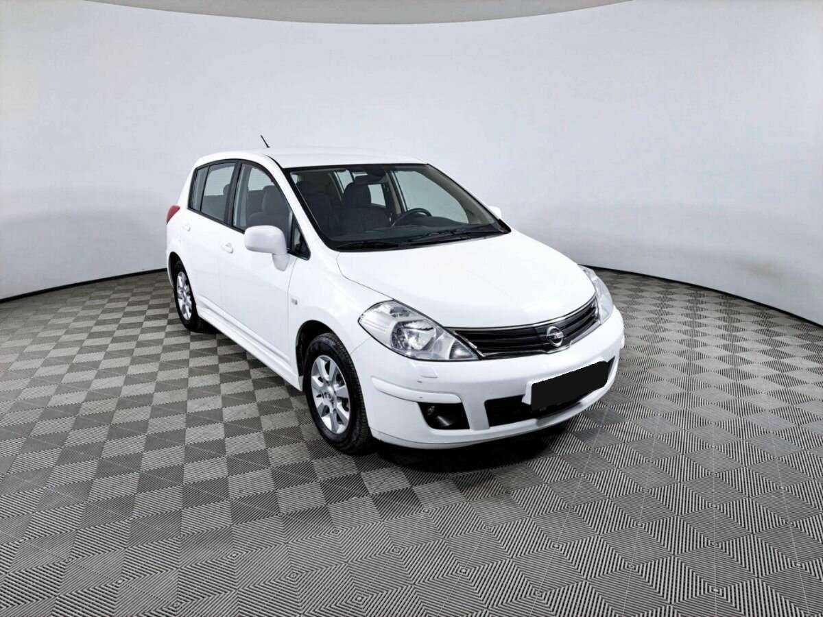 Nissan Tiida, 2012 - фото №3