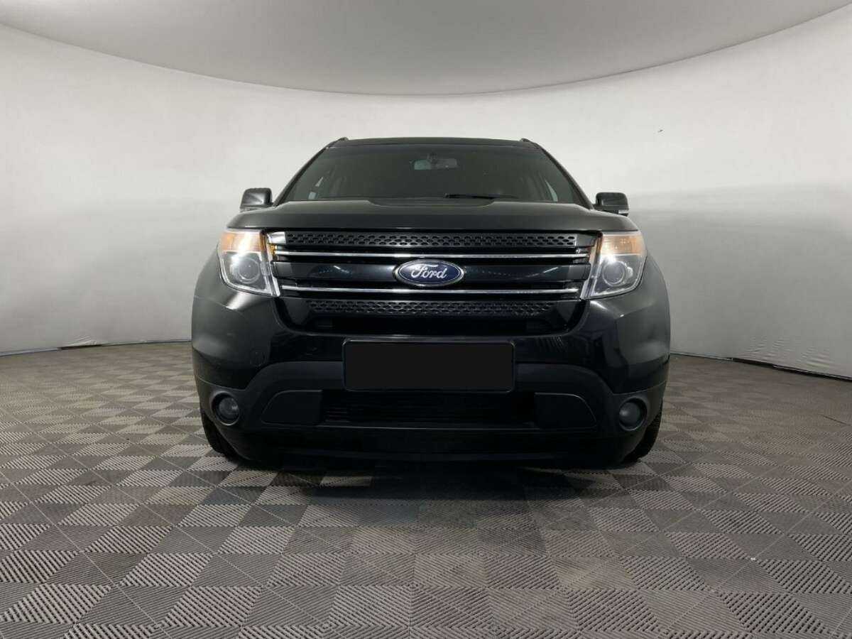 Ford Explorer, 2013 - фото №2