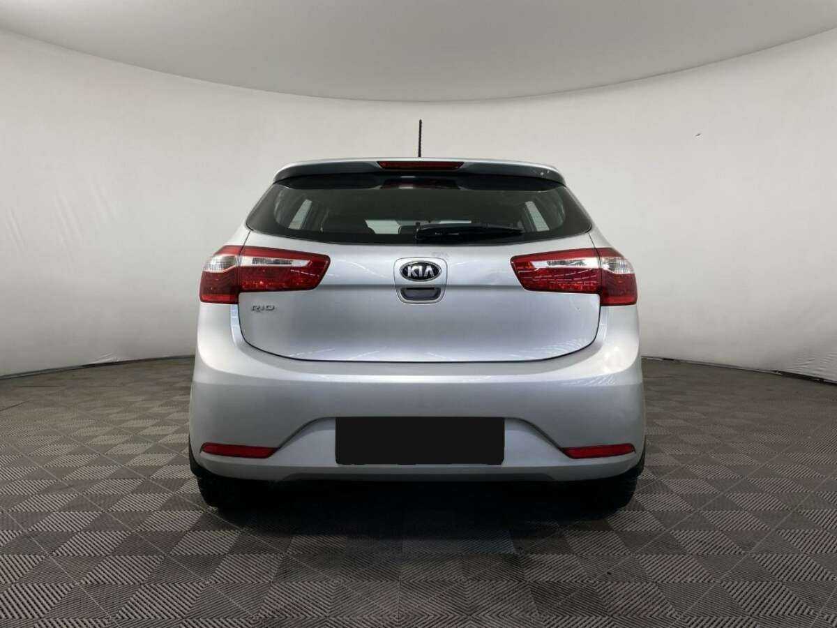 Kia Rio 5-speed, 2013 - фото №3