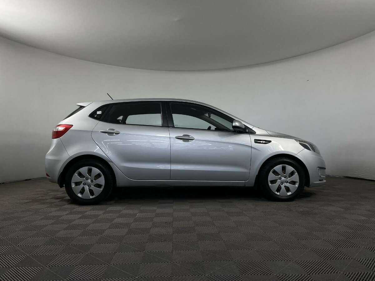 Kia Rio 5-speed, 2013 - фото №4