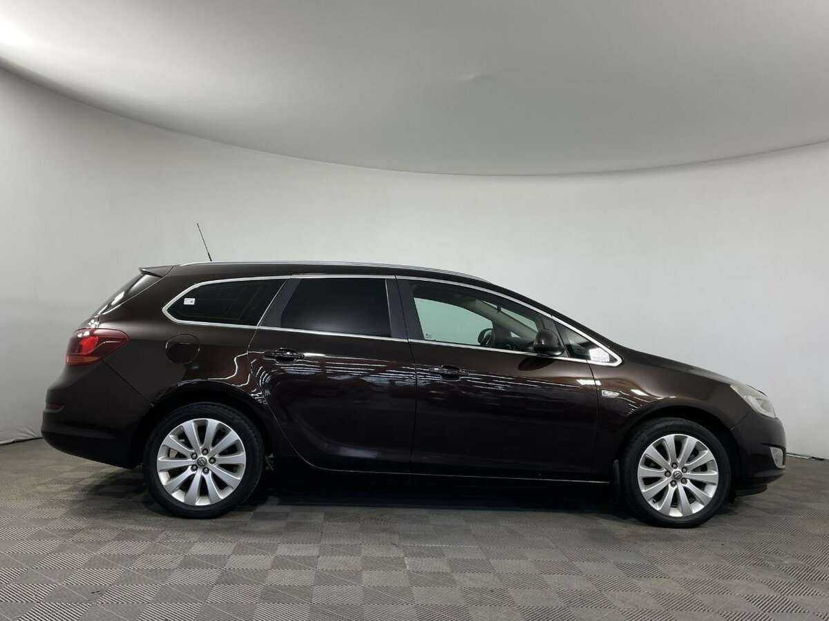 Opel Astra, 2012 - фото №4