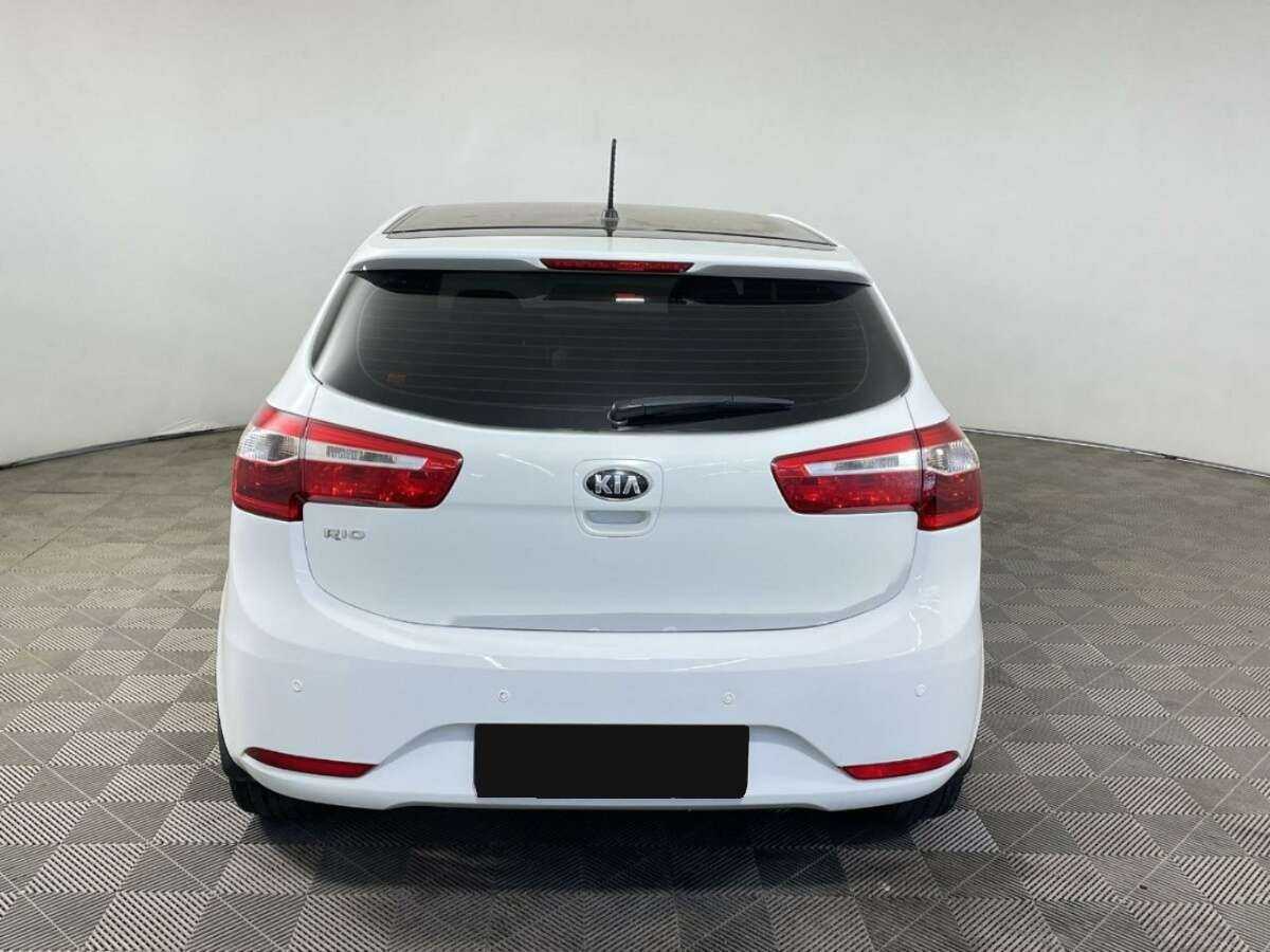 Kia Rio 5-speed, 2013 - фото №3