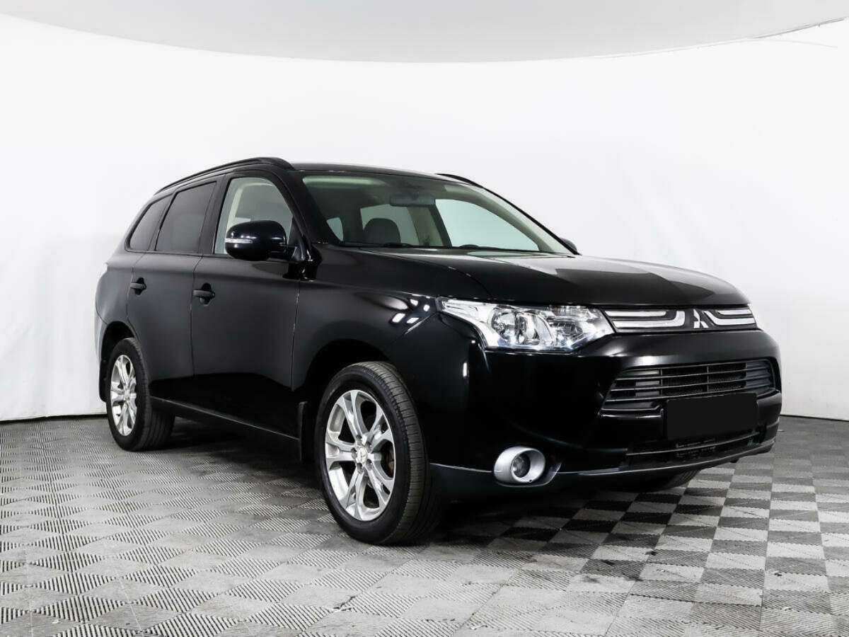 Mitsubishi Outlander, 2013 - фото №3
