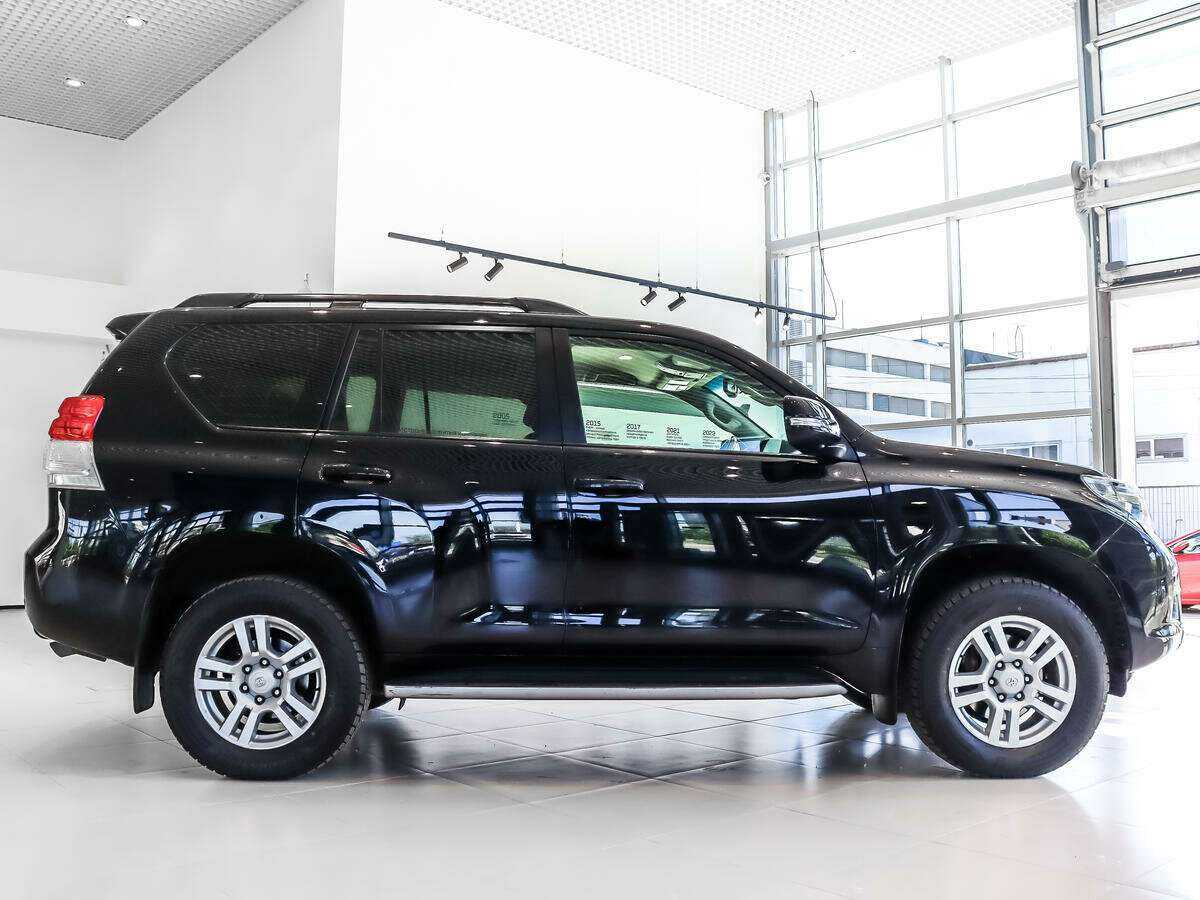 Toyota Land Cruiser Prado, 2012 - фото №4