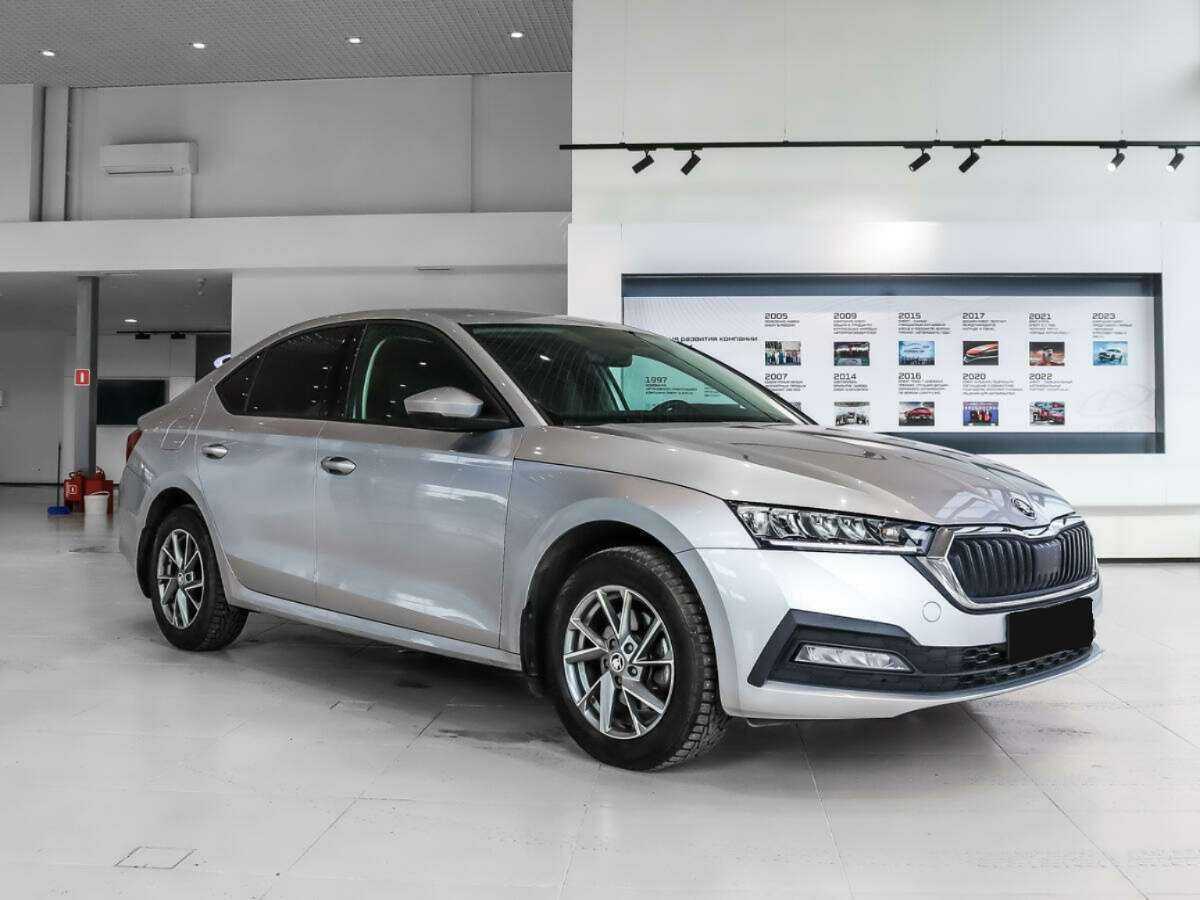 Skoda Octavia, 2021 - фото №2