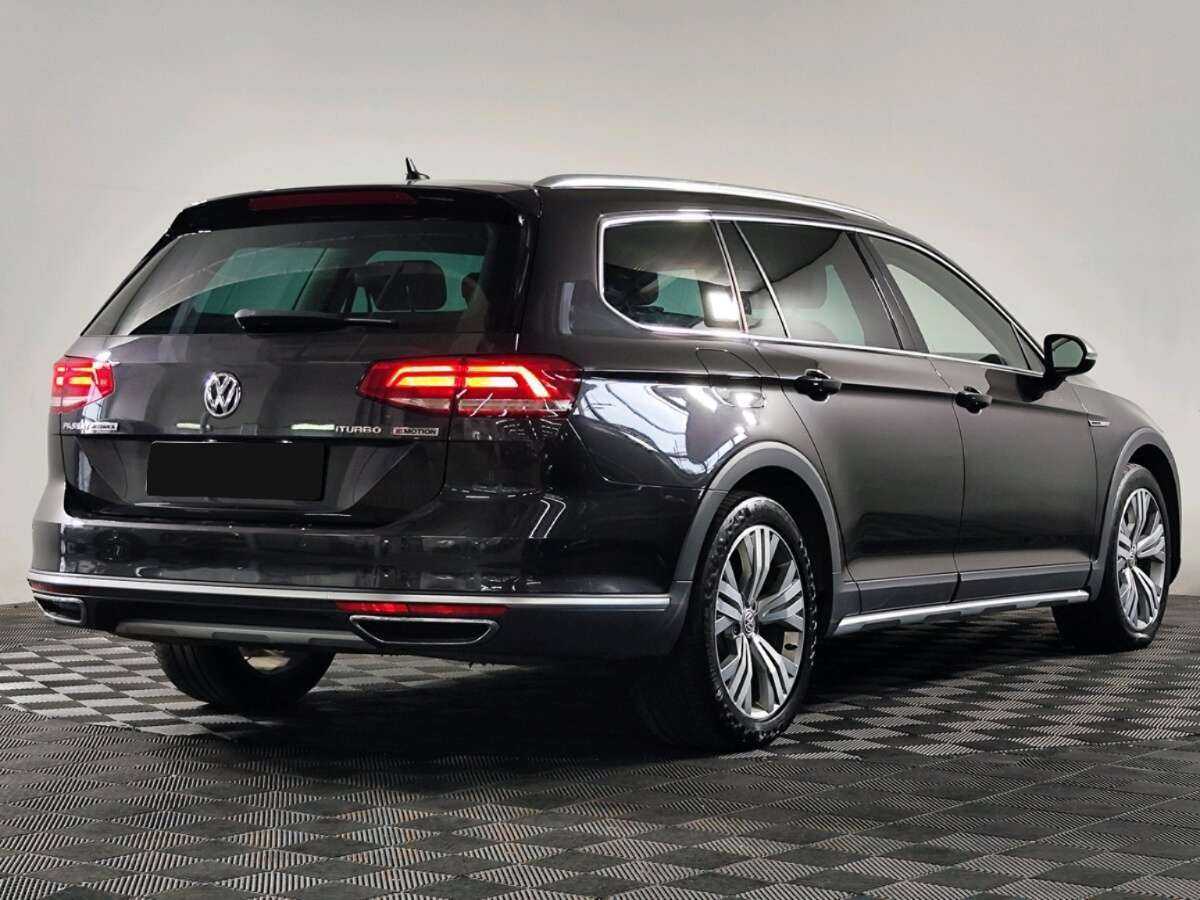 Volkswagen Passat Alltrack, 2019 - фото №3