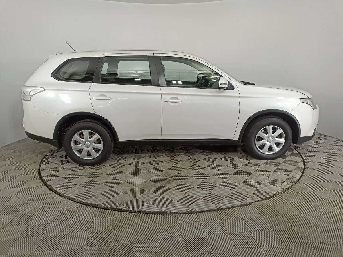 Mitsubishi Outlander, 2014 - фото №4