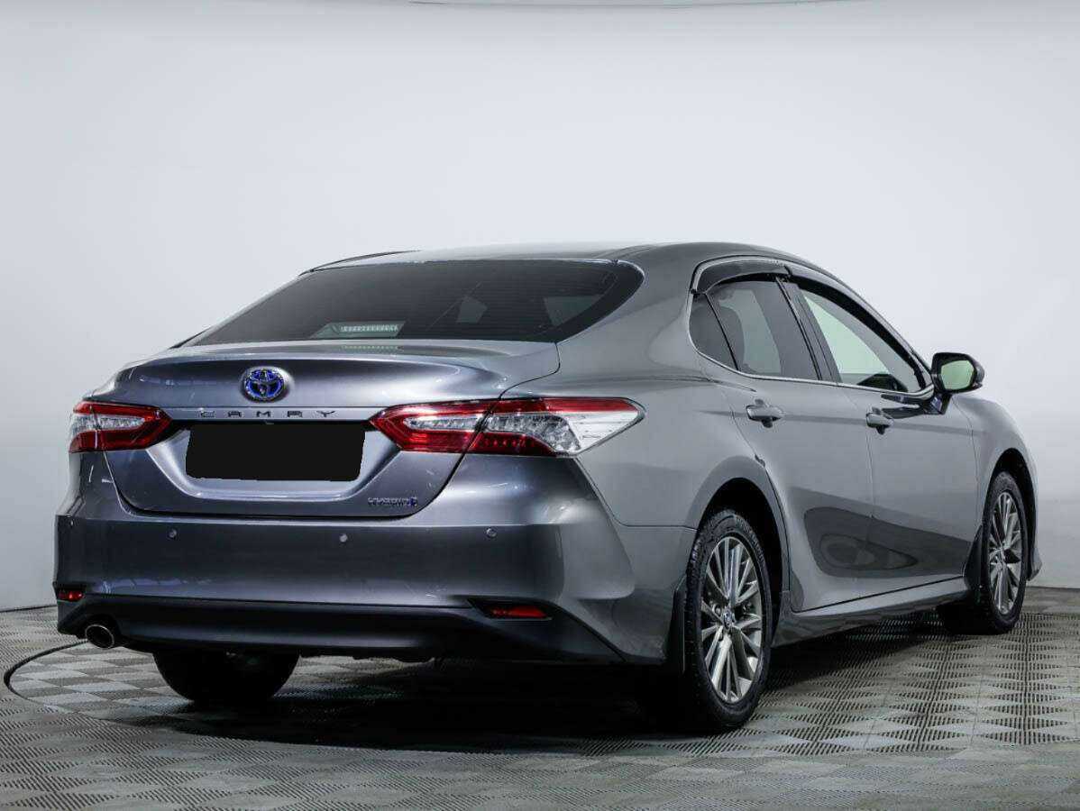 Toyota Camry, 2021 - фото №4