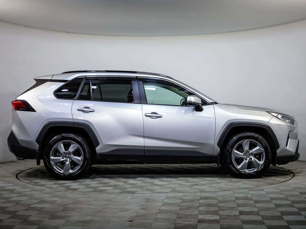 Toyota RAV4, 2020 - фото №3